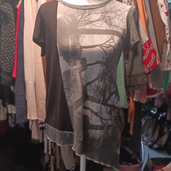 Edista Tops - EDISTA top size small to med fit